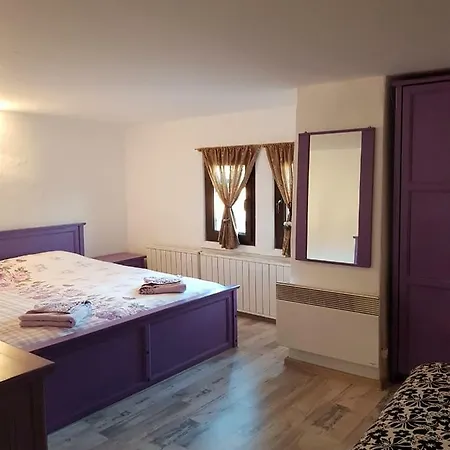 Staliovata House بيت ضيافة